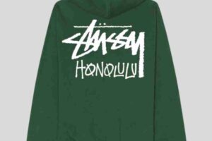 Stüssy’s Streetwear Legacy: From Surf Roots to Global Icon
