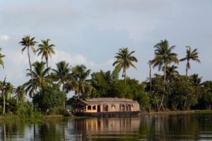 kerala houseboat tours